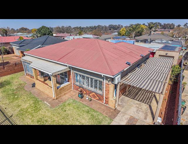 370M² BUSINESS CENTRE FOR SALE IN BRENTHURST